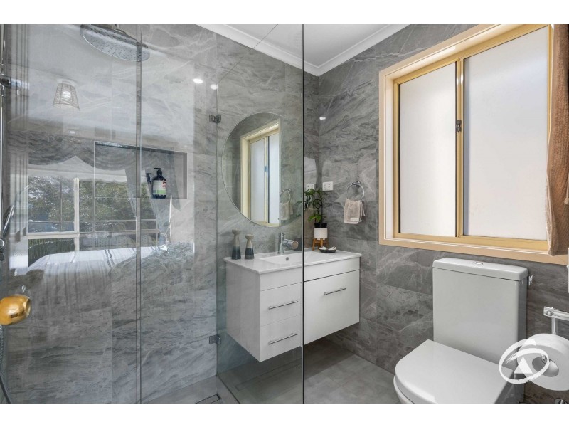 21 Harold Keys Drive, Narre Warren South VIC 3805