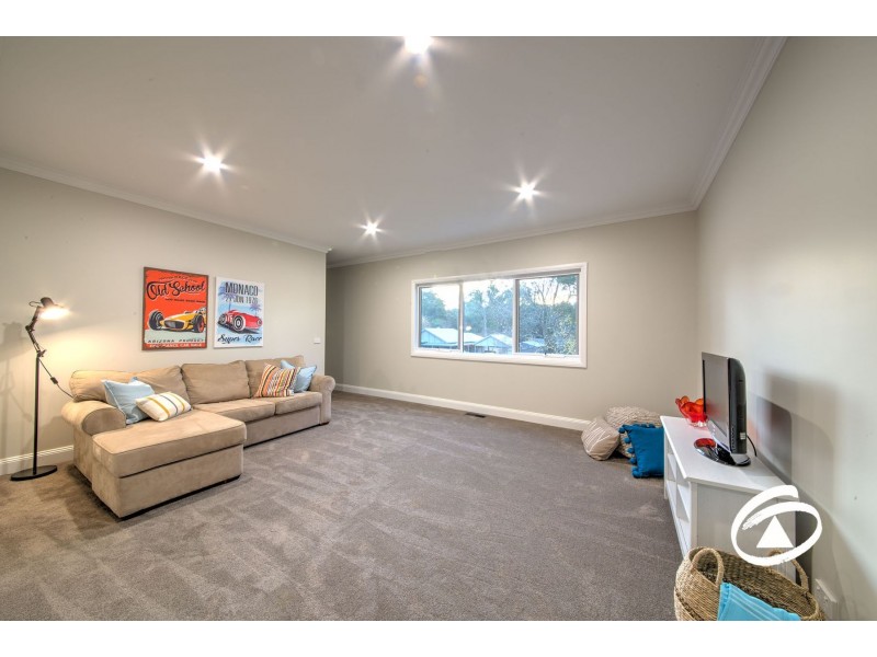 1 Carawa Street, Cockatoo VIC 3781