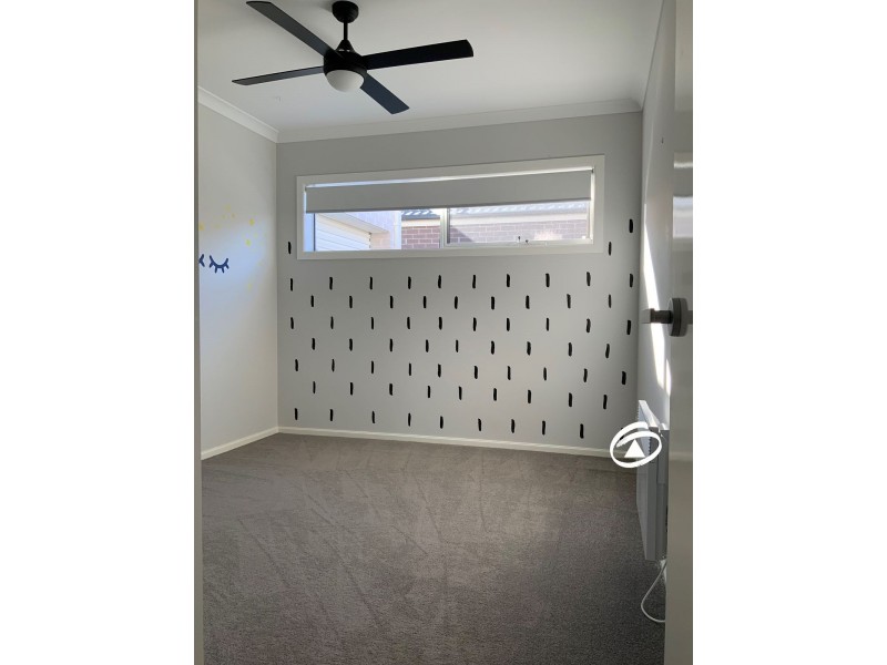 2 Toorale Drive, Clyde North VIC 3978