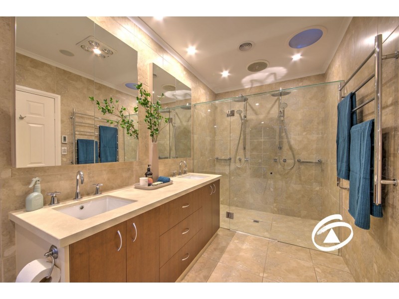 62 Buchanan Road, Berwick VIC 3806