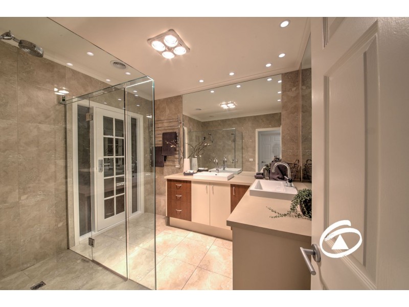 62 Buchanan Road, Berwick VIC 3806