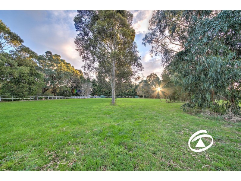 62 Buchanan Road, Berwick VIC 3806