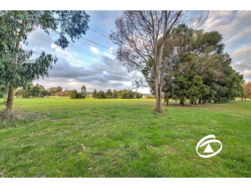 62 Buchanan Road, Berwick VIC 3806