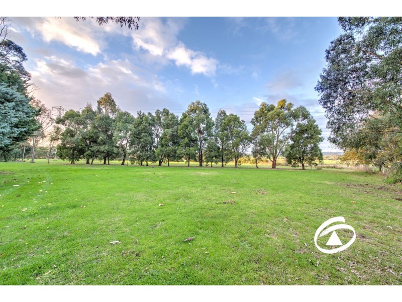 62 Buchanan Road, Berwick VIC 3806