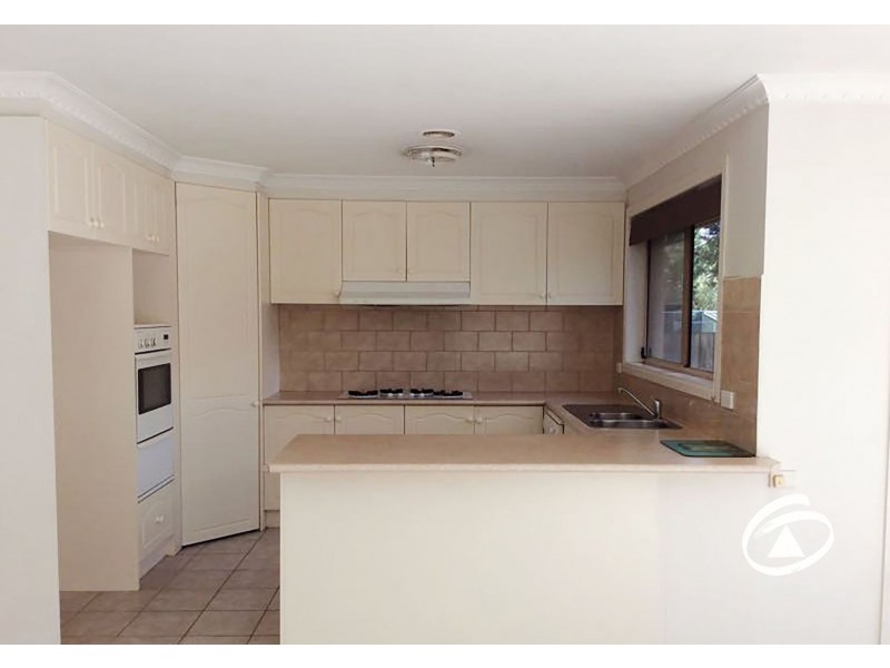 37 Bellevue Drive, Berwick VIC 3806