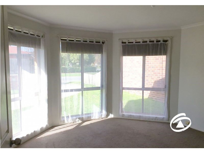 37 Bellevue Drive, Berwick VIC 3806