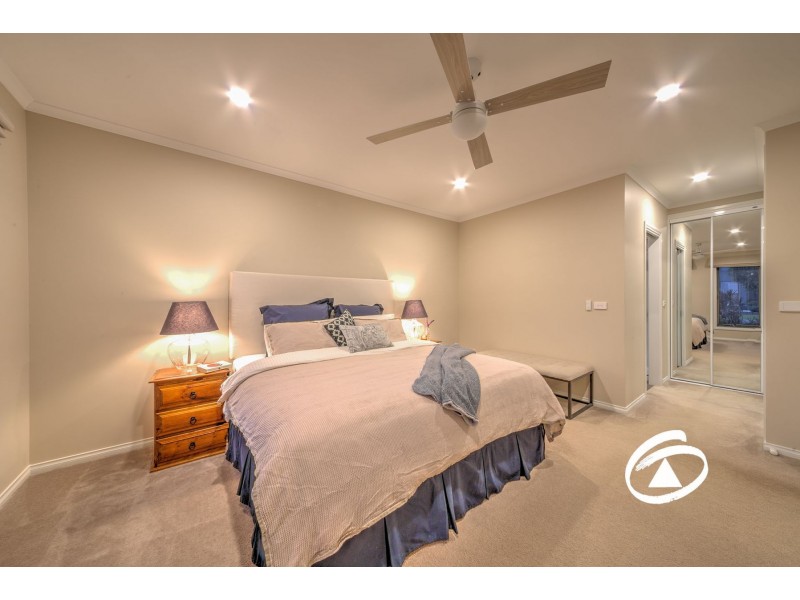 61 Nature Circuit, Cranbourne North VIC 3977