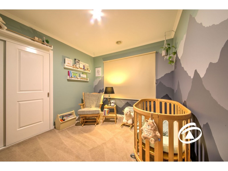 61 Nature Circuit, Cranbourne North VIC 3977