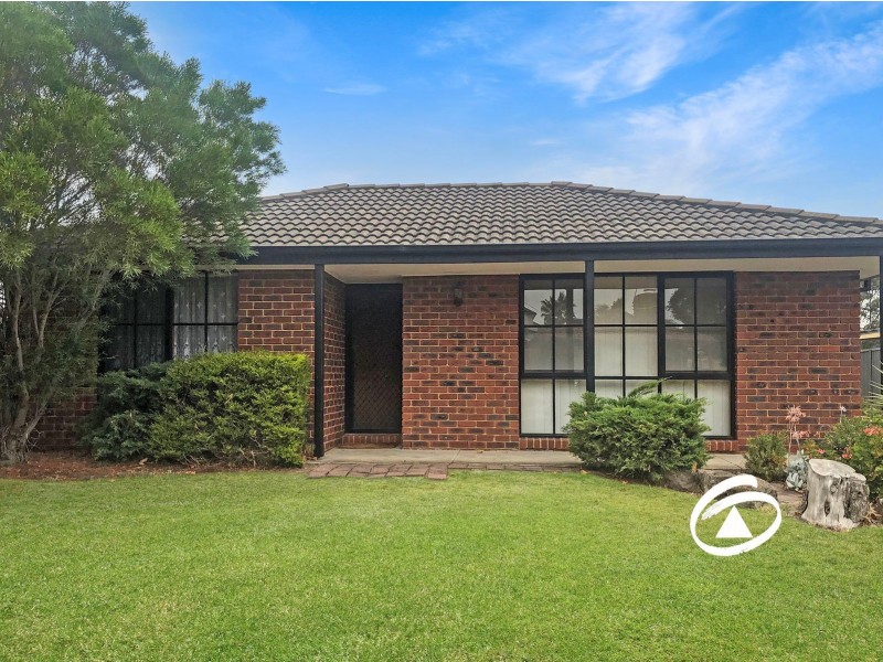 61 Strong Drive, Hampton Park VIC 3976