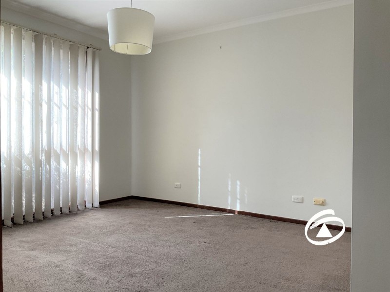 61 Strong Drive, Hampton Park VIC 3976