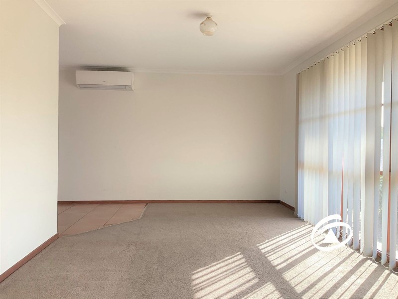 61 Strong Drive, Hampton Park VIC 3976