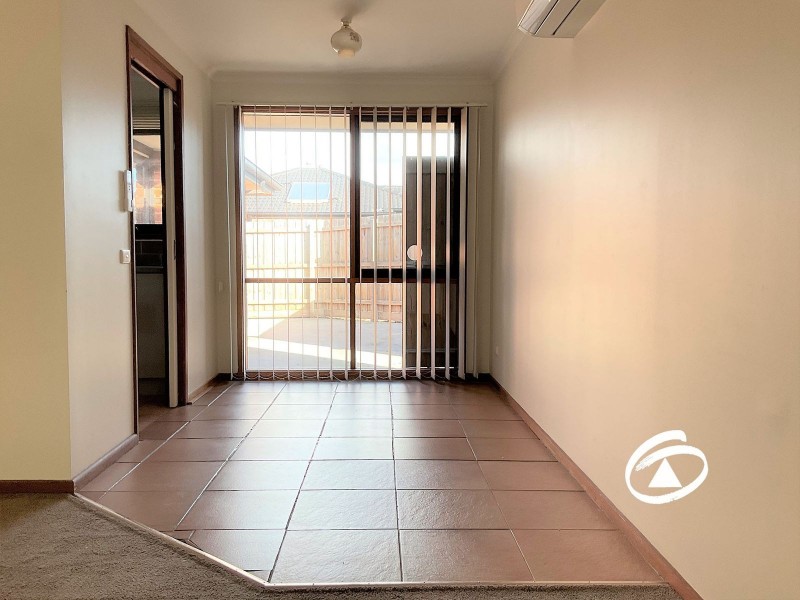 61 Strong Drive, Hampton Park VIC 3976