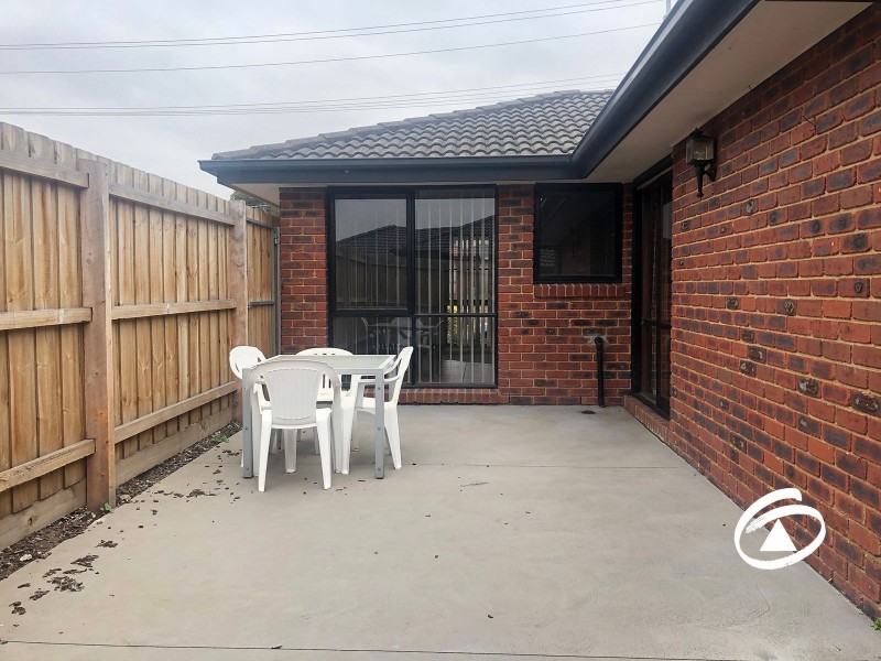 61 Strong Drive, Hampton Park VIC 3976