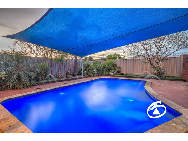 13 Greenacre Crescent, Narre Warren VIC 3805