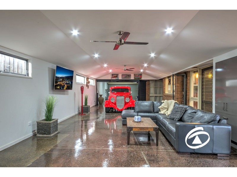 13 Greenacre Crescent, Narre Warren VIC 3805