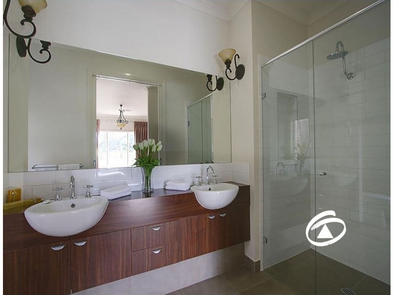 23 Kooyong Close, Officer VIC 3809