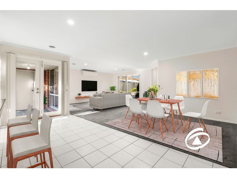 2/40 Ambleside Crescent, Berwick VIC 3806