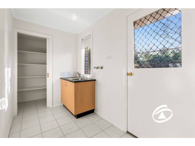 2/40 Ambleside Crescent, Berwick VIC 3806