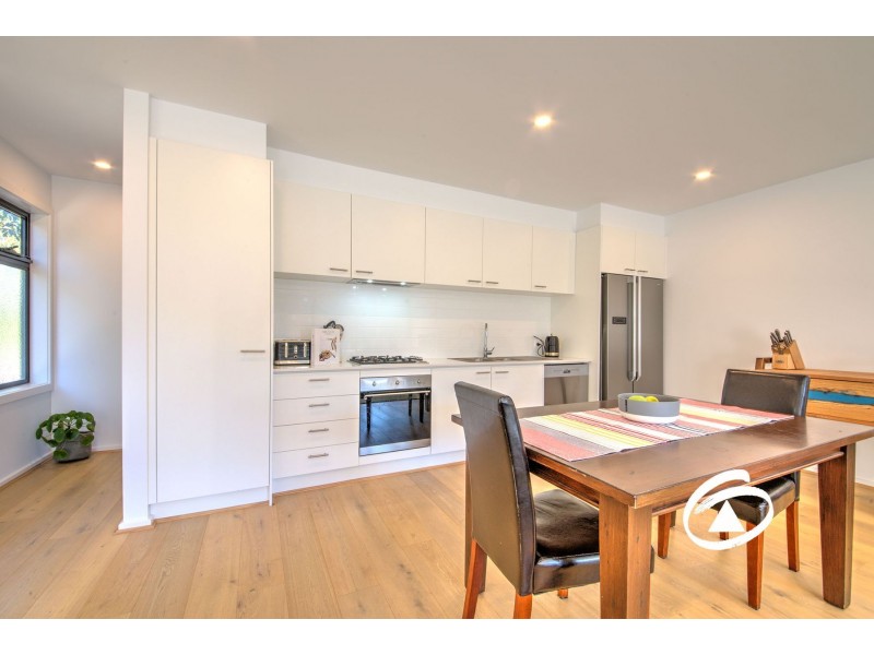 18 Willowdene Way, Berwick VIC 3806