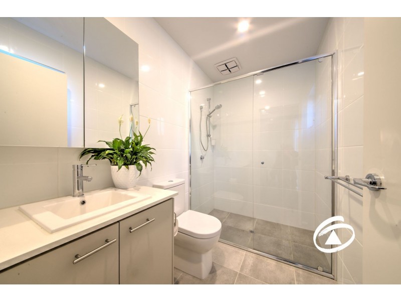 18 Willowdene Way, Berwick VIC 3806