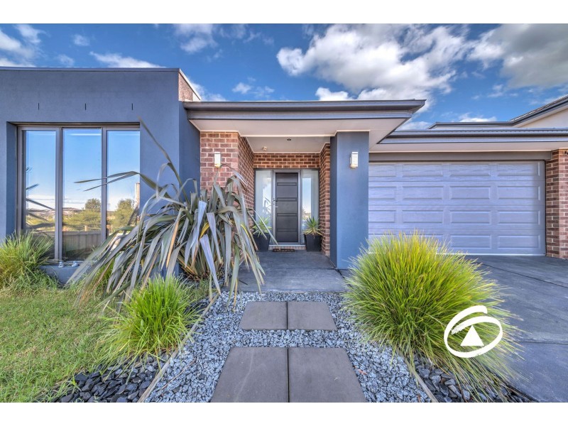 29 Statham View, Cranbourne West VIC 3977