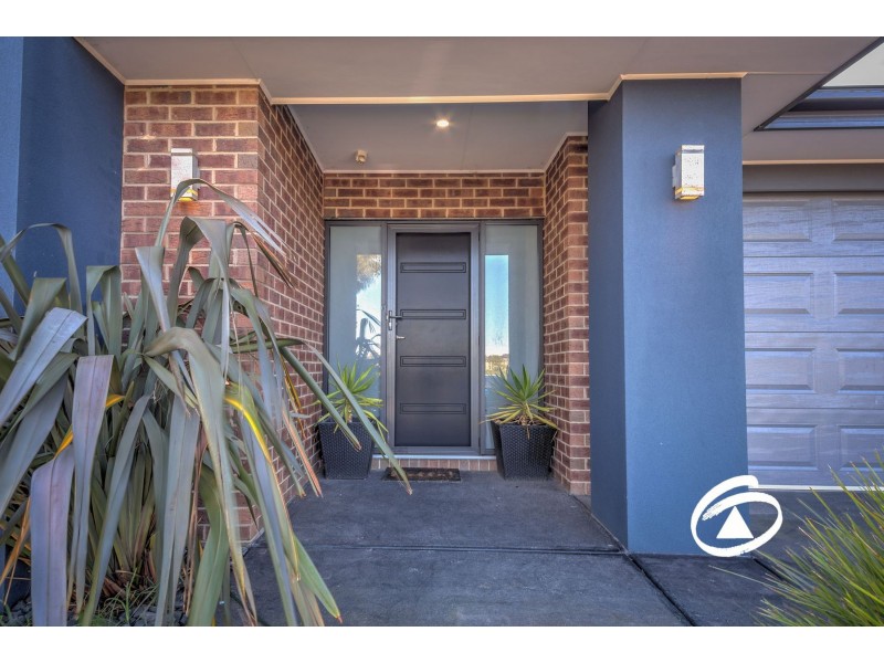 29 Statham View, Cranbourne West VIC 3977