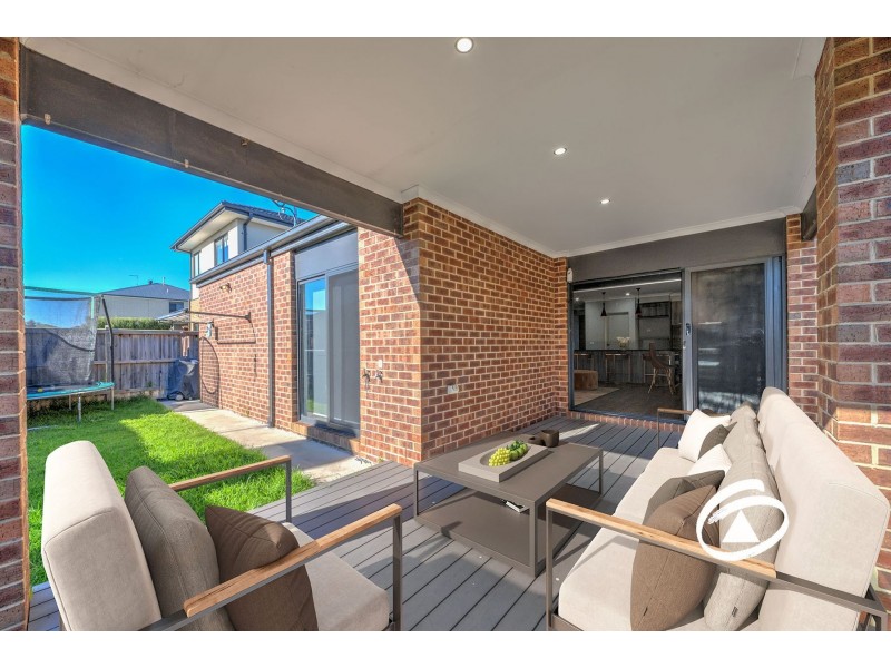29 Statham View, Cranbourne West VIC 3977