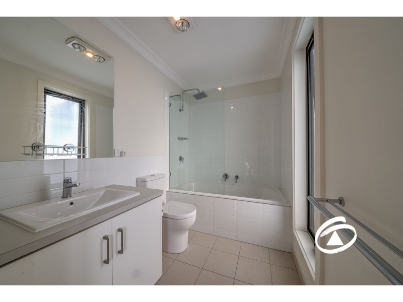 12 Goshawk Street, Narre Warren VIC 3805