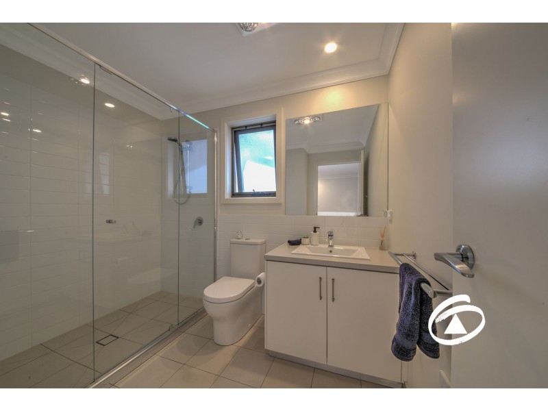 12 Goshawk Street, Narre Warren VIC 3805