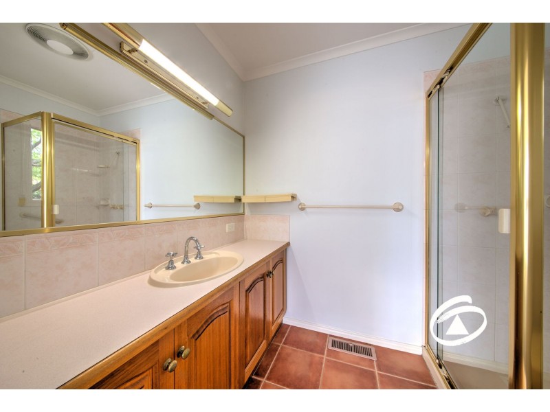 130 Telford Drive, Berwick VIC 3806