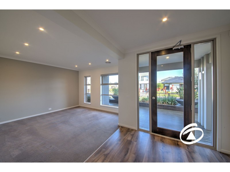 14 Murphy Street, Clyde North VIC 3978