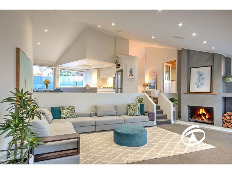 11 Cord Close, Berwick VIC 3806