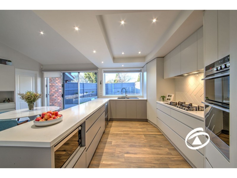 11 Cord Close, Berwick VIC 3806