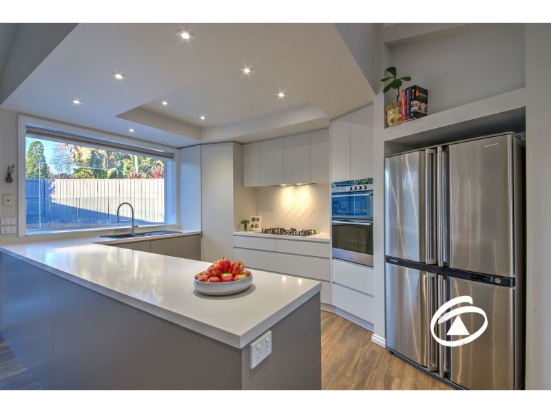 11 Cord Close, Berwick VIC 3806