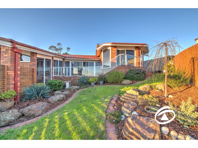 11 Cord Close, Berwick VIC 3806
