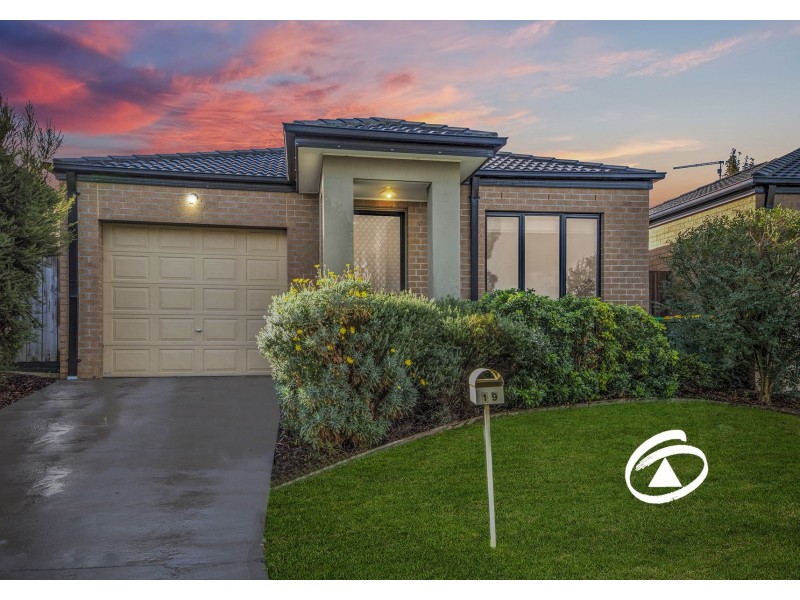19/103 Army Road, Pakenham VIC 3810
