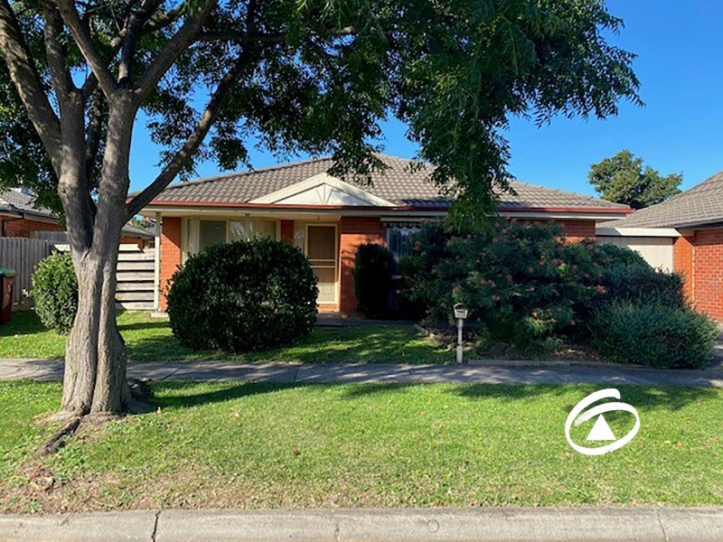 1/2 Shiraz Crescent, Narre Warren VIC 3805