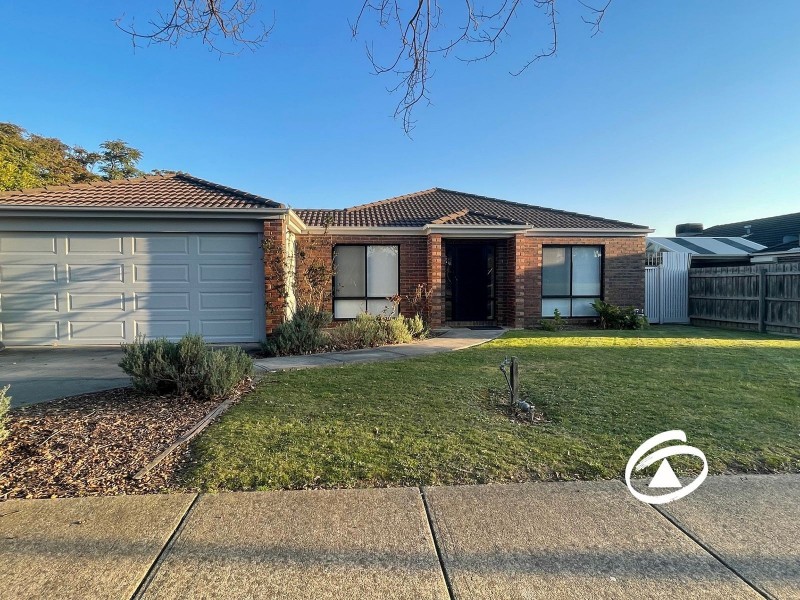 61 Streeton Way, Berwick VIC 3806