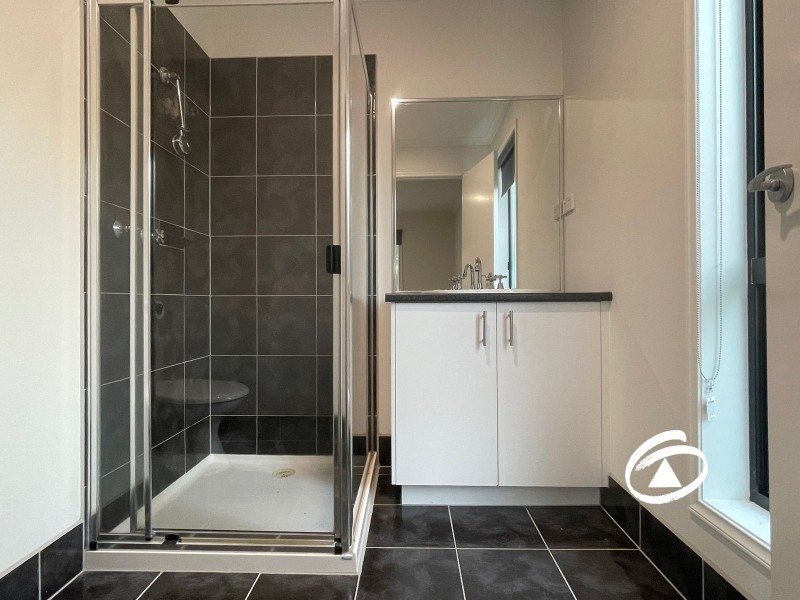 61 Streeton Way, Berwick VIC 3806