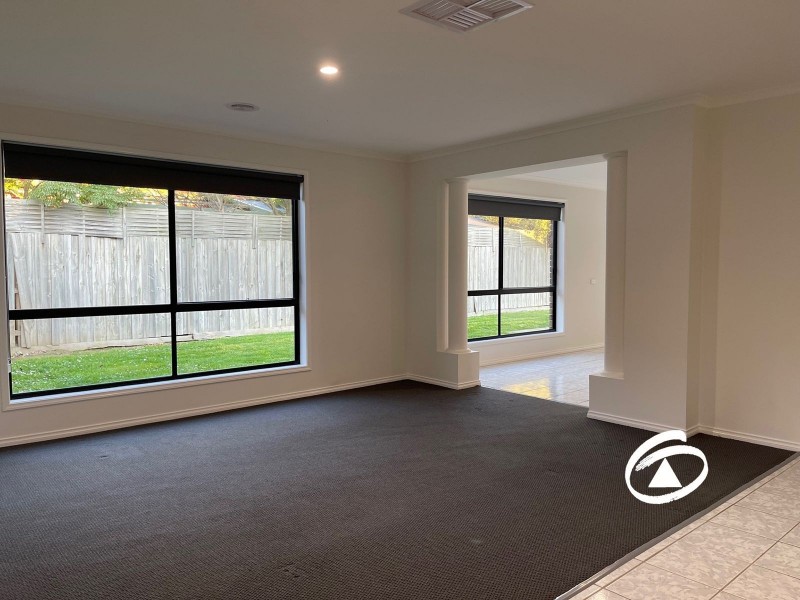61 Streeton Way, Berwick VIC 3806