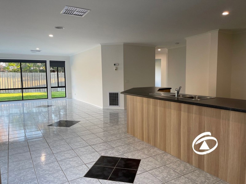 61 Streeton Way, Berwick VIC 3806