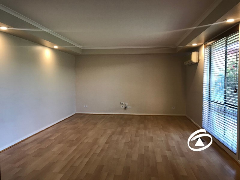 17 Stradbroke Close, Berwick VIC 3806