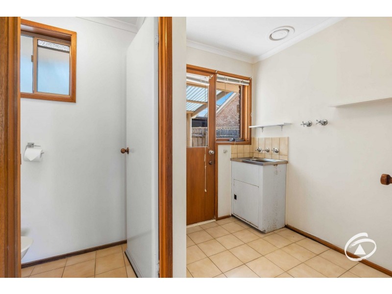 1/1 Blackwood Drive, Narre Warren VIC 3805