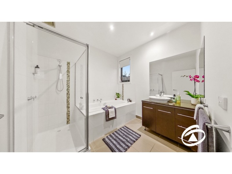 5 Crown Place, Berwick VIC 3806