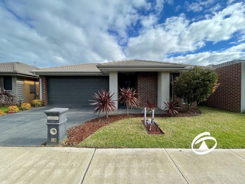 10 Eloise Circuit, Officer VIC 3809