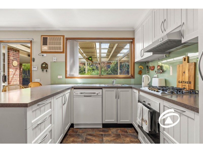 9 Nullica Court, Berwick VIC 3806