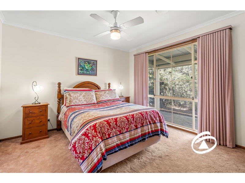 9 Nullica Court, Berwick VIC 3806