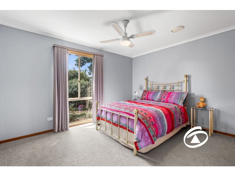 9 Nullica Court, Berwick VIC 3806