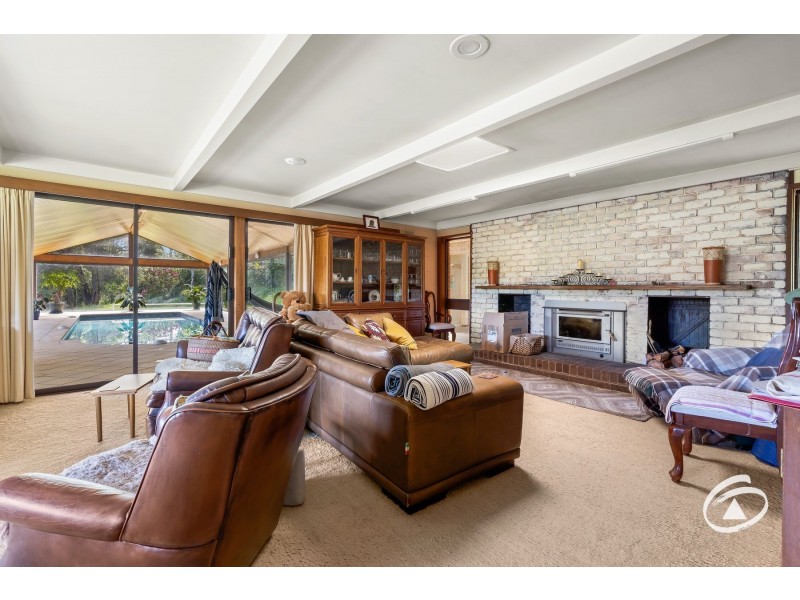 650 Bourkes Creek Road, Dewhurst VIC 3808