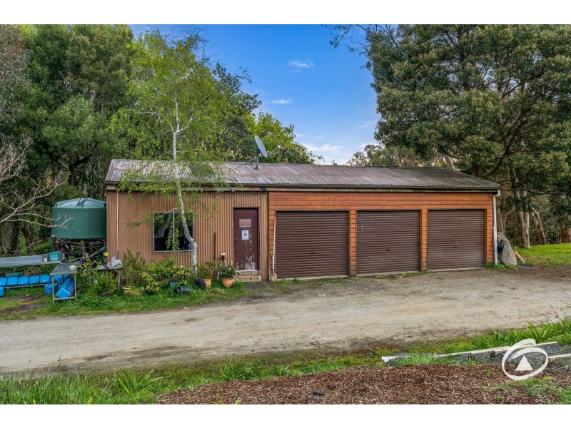 650 Bourkes Creek Road, Dewhurst VIC 3808